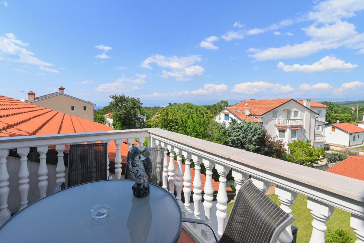 Apartments Basic Sveti Anton 88 Malinska Exterior foto